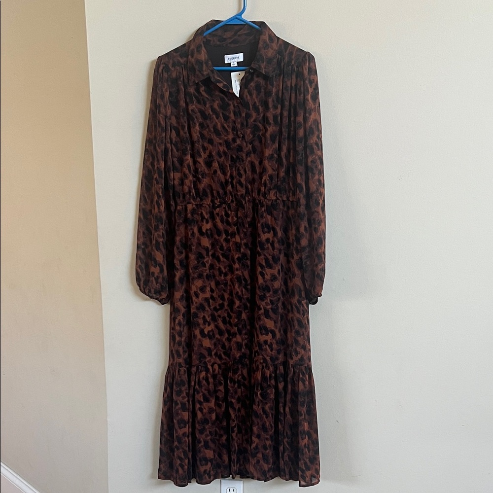 Evereve Brown Leopard Long Sleeve Dress